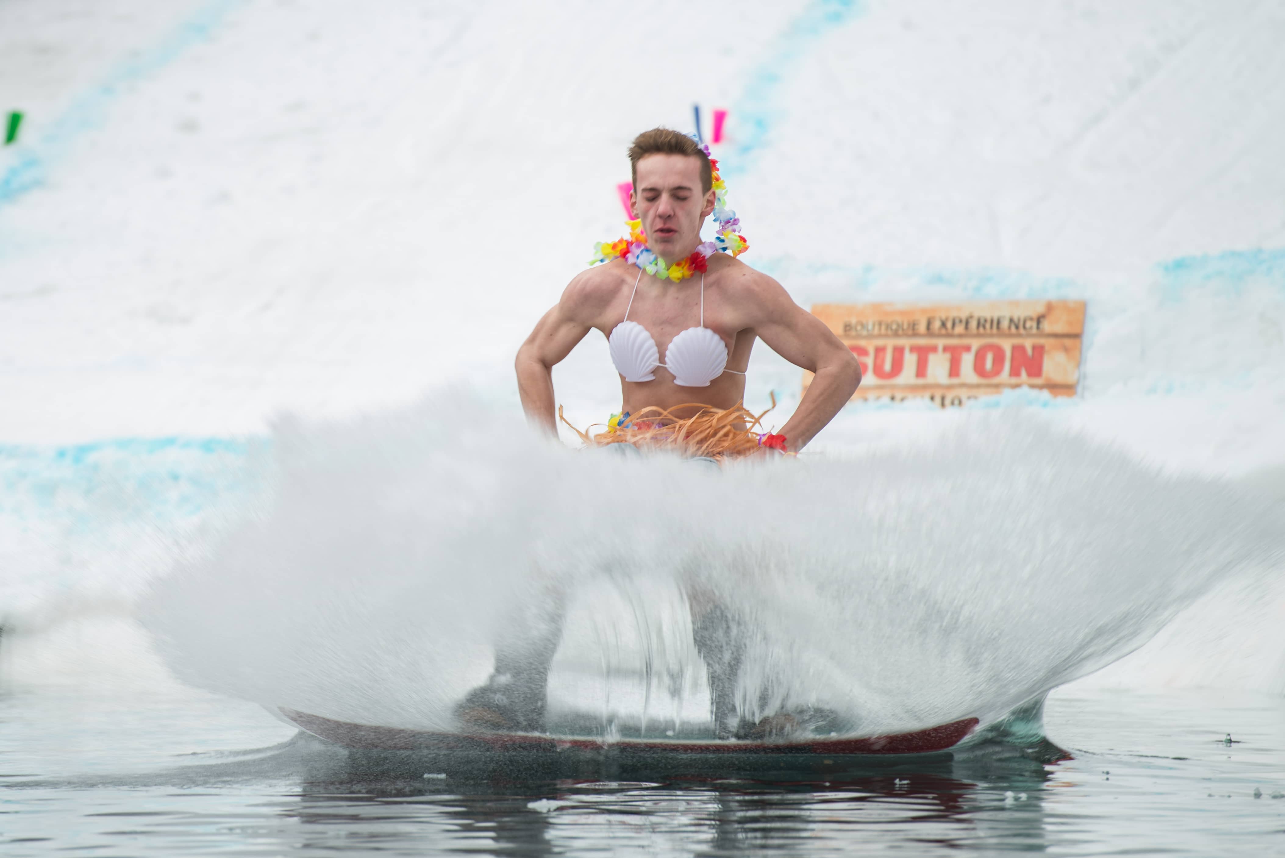 Mont SUTTON - Station de Ski au Québec dans les Cantons-de-l'Est –Costume  du Snow on the Beach : 5 thématiques pour vous inspirer - Mont SUTTON